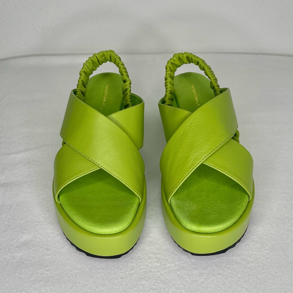 INTENTIONALLY BLANK Bright Green Crisscross Platform Sandals - Picture 2 of 5